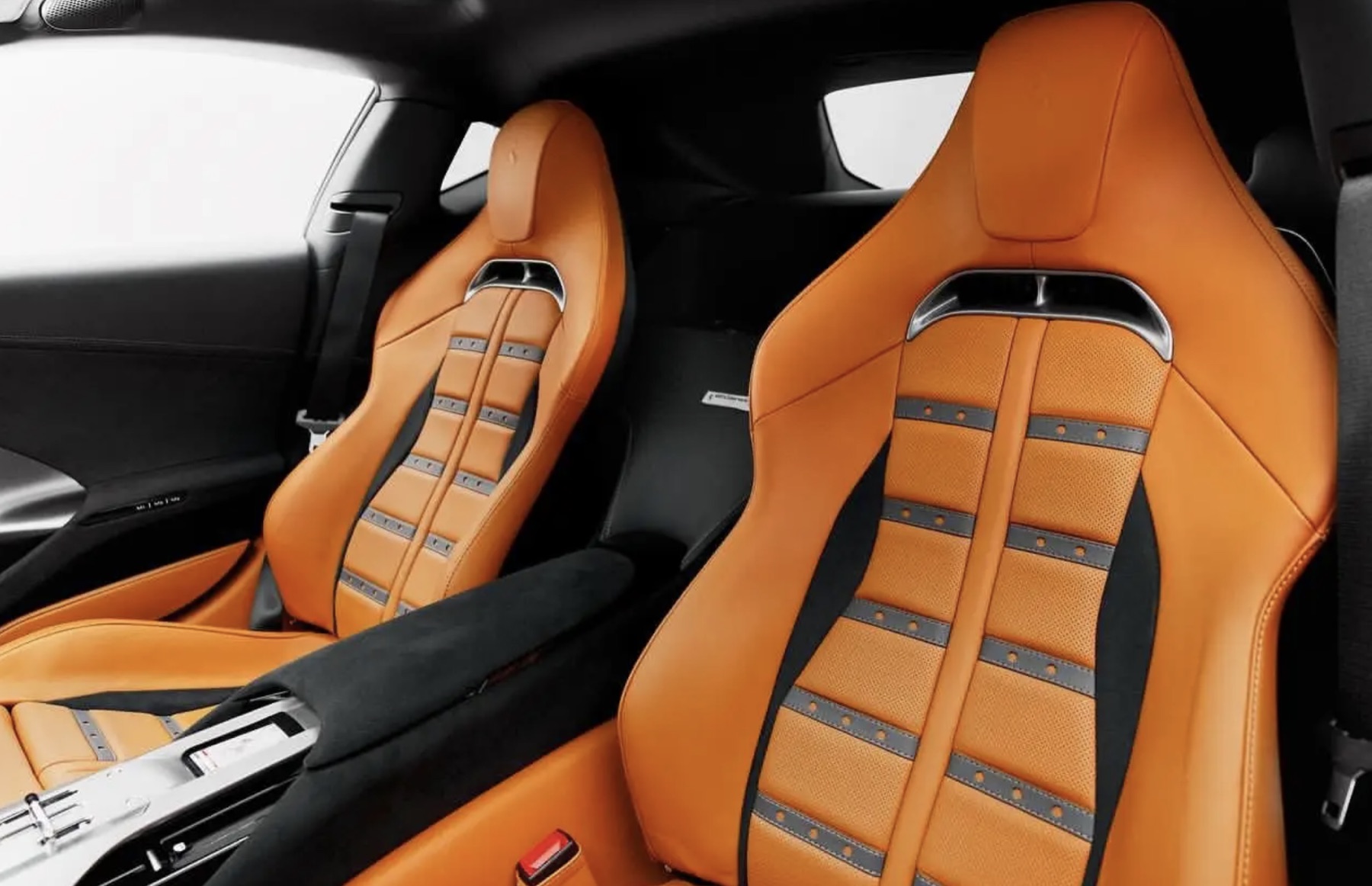 Ferrari 12 Cilindri seats