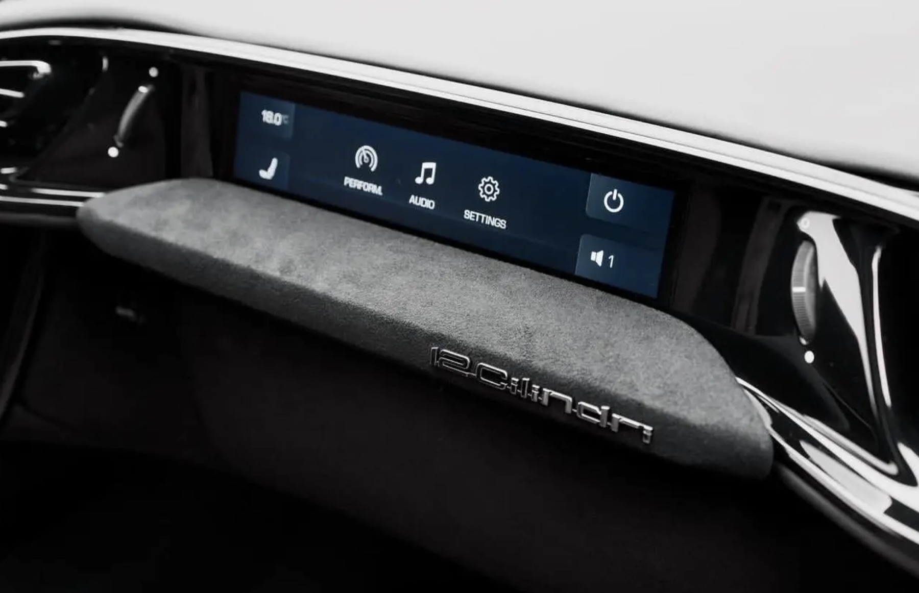 Ferrari 12 Cilindri passenger display