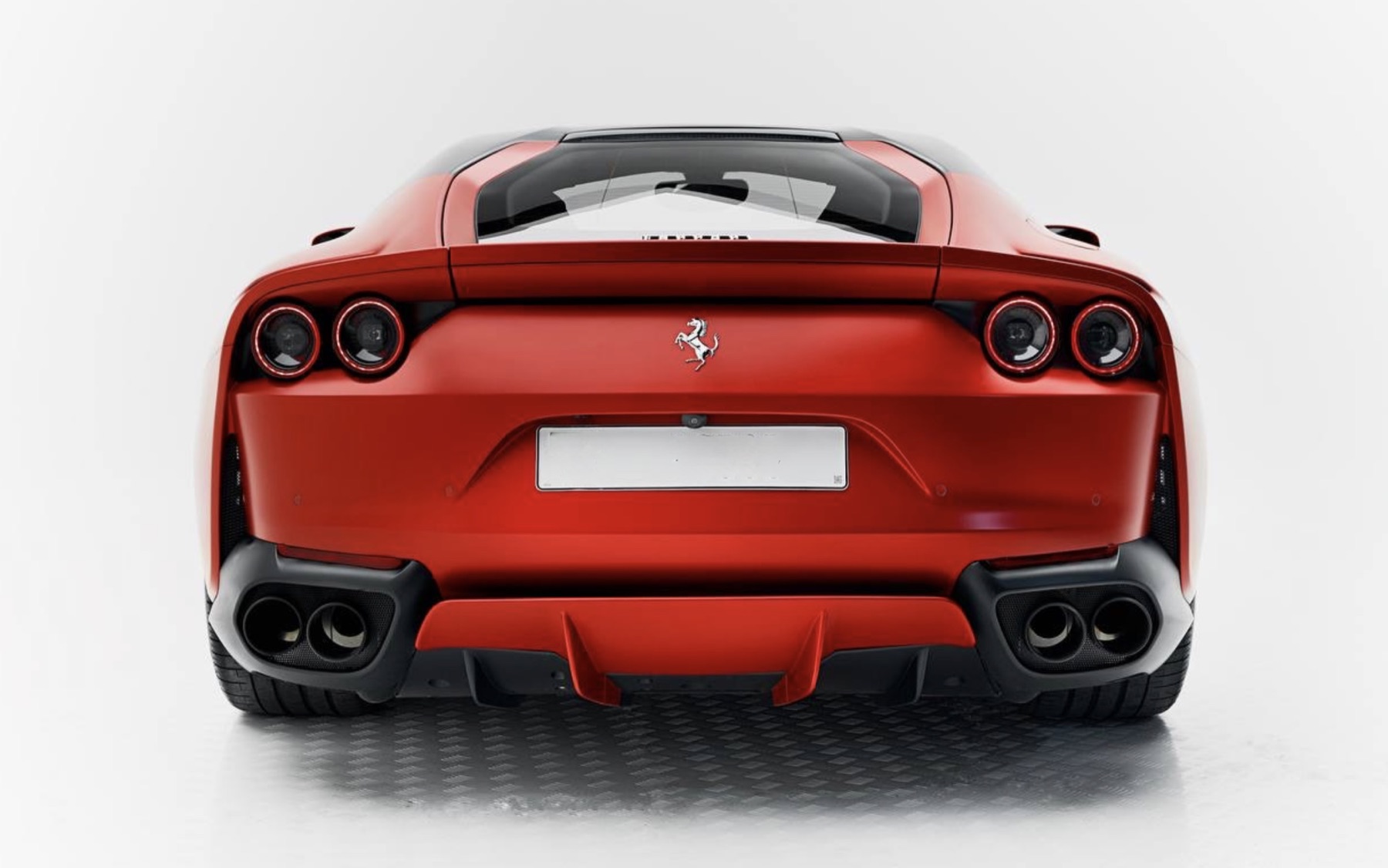 Ferrari 812 Superfast side profile