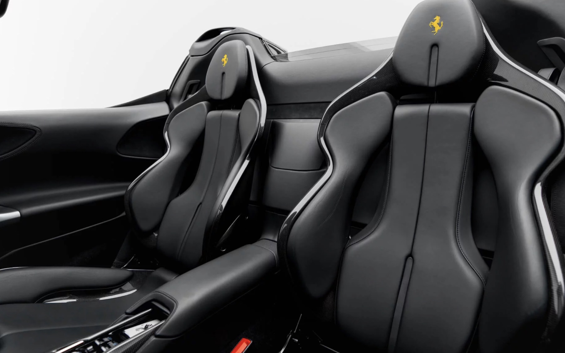 Ferrari SF90 cabin seats