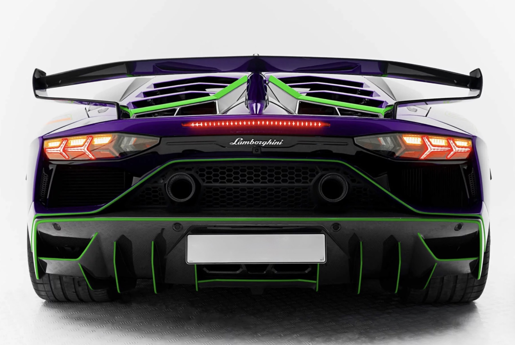 Lamborghini Aventador SVJ rear view