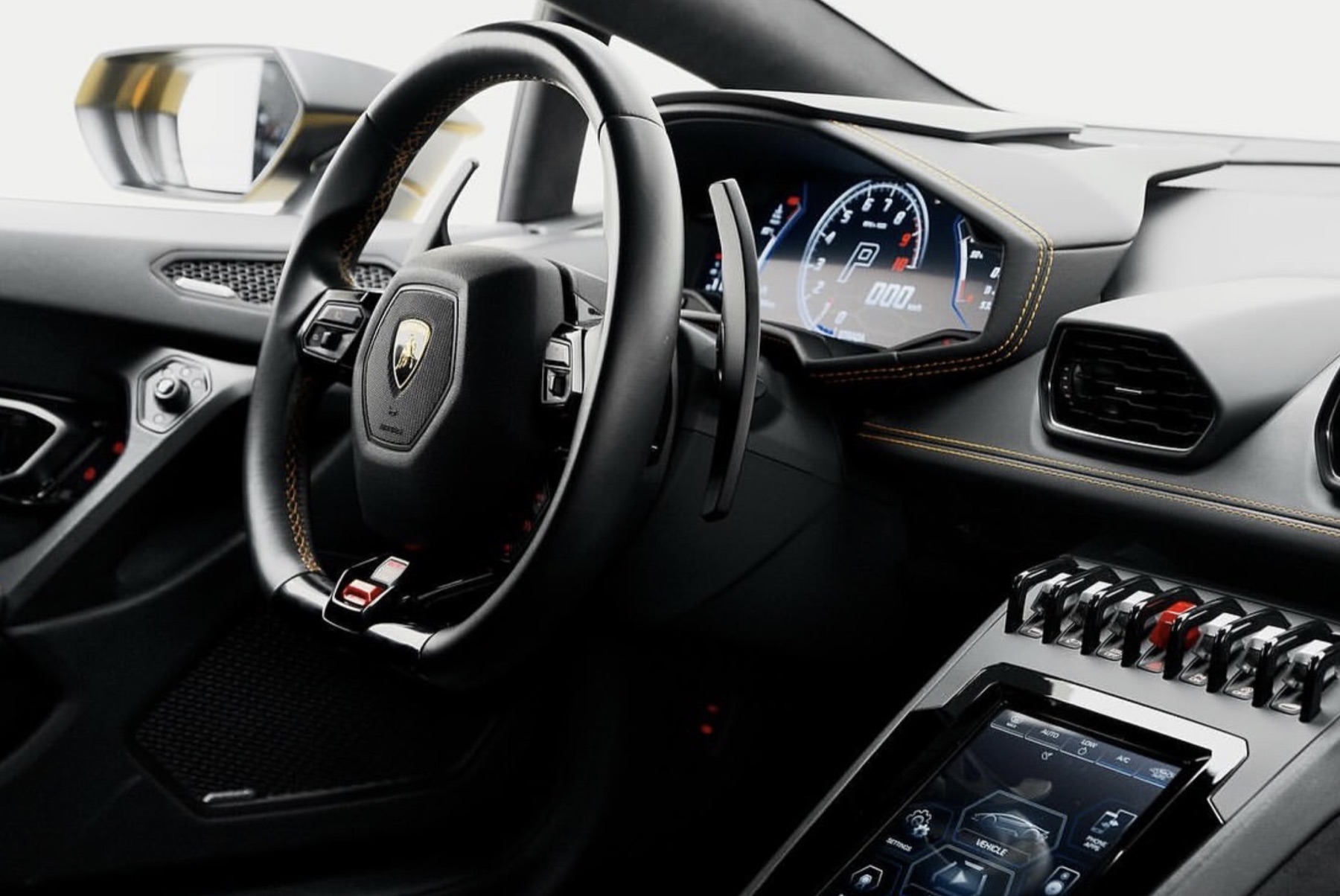 Lamborghini Huracan Evo Coupe cockpit details