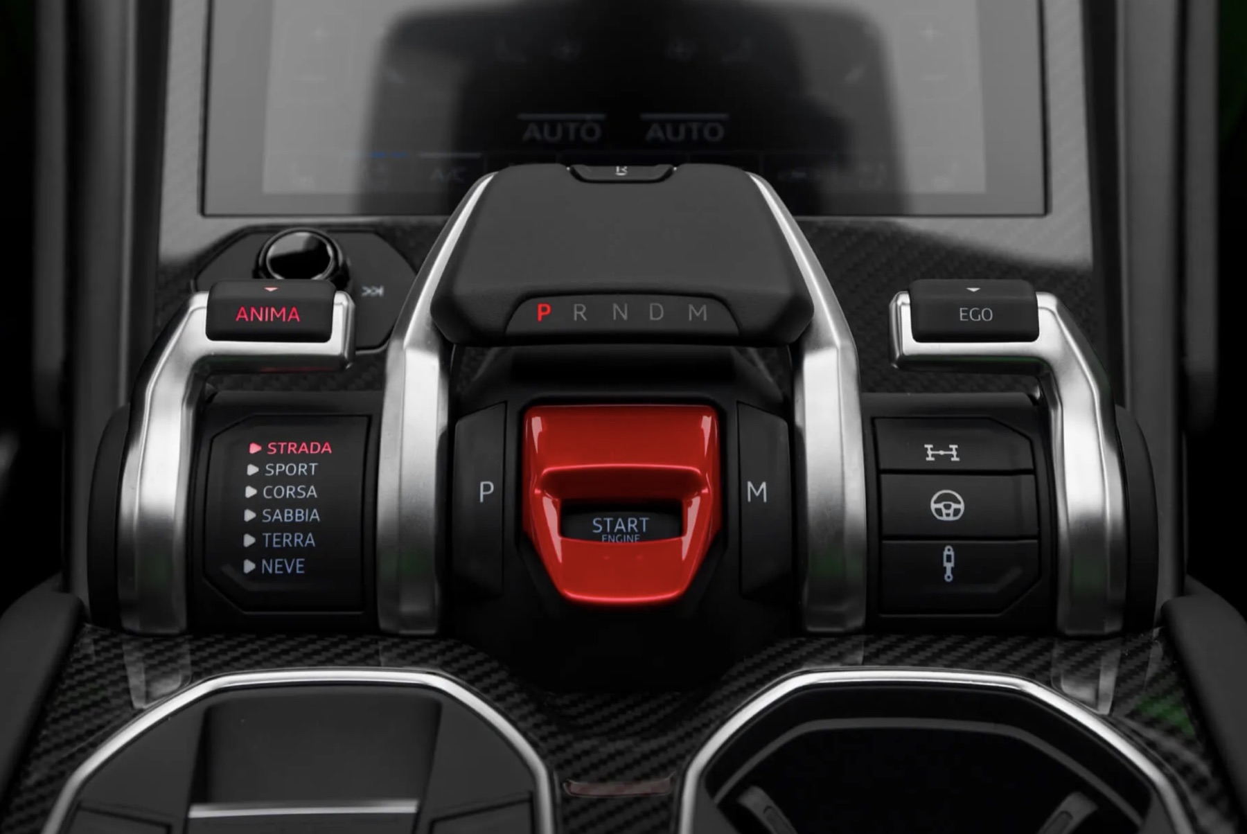 Lamborghini Urus cabin details