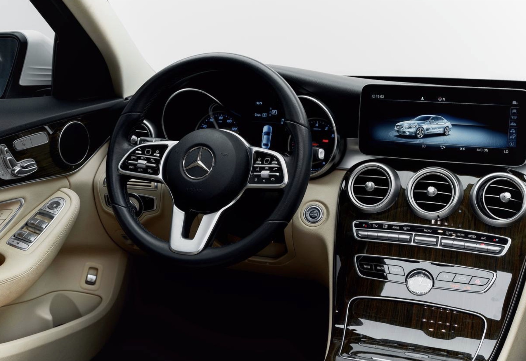 Mercedes C300 cockpit detail