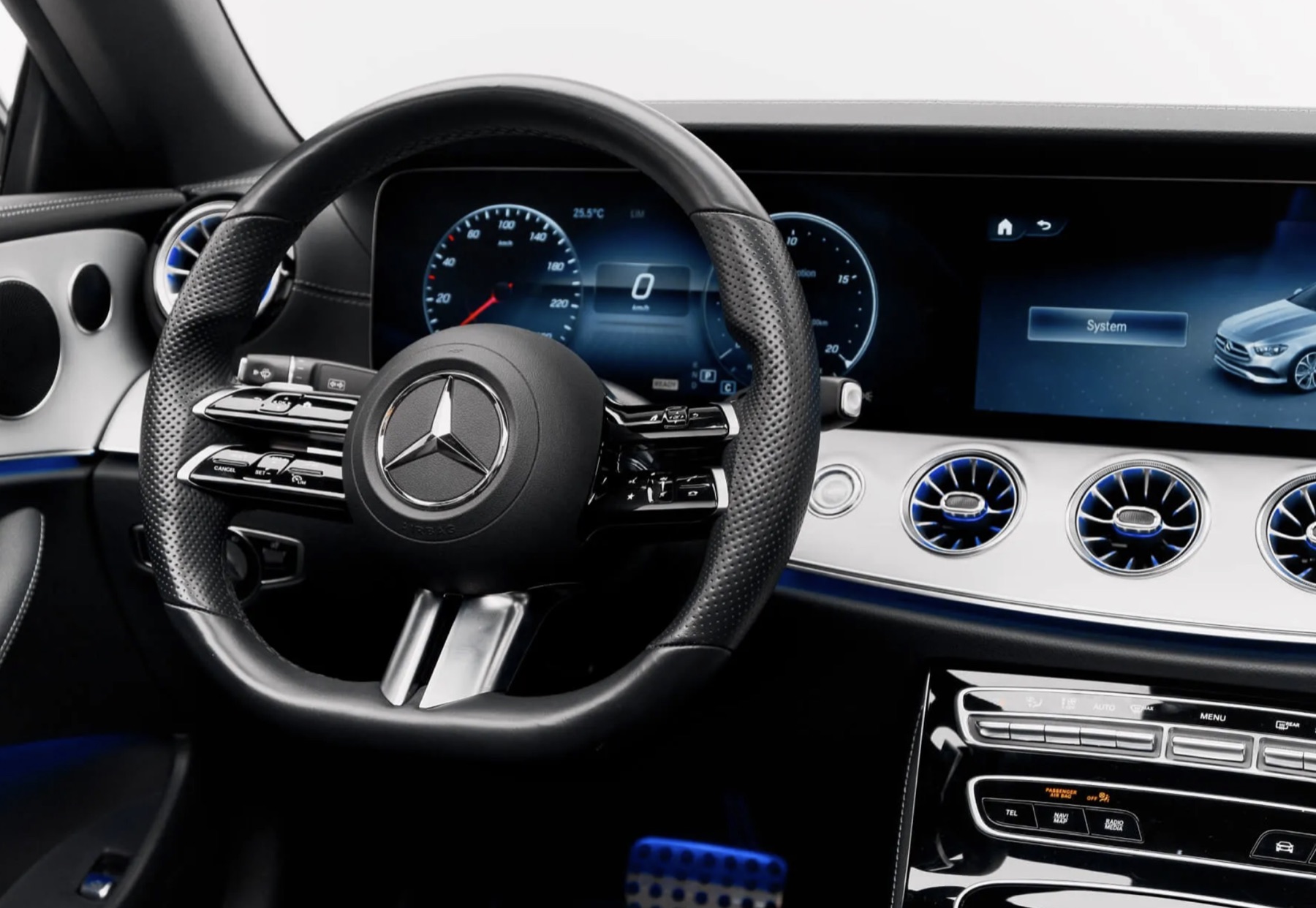 Mercedes E300 front grille view