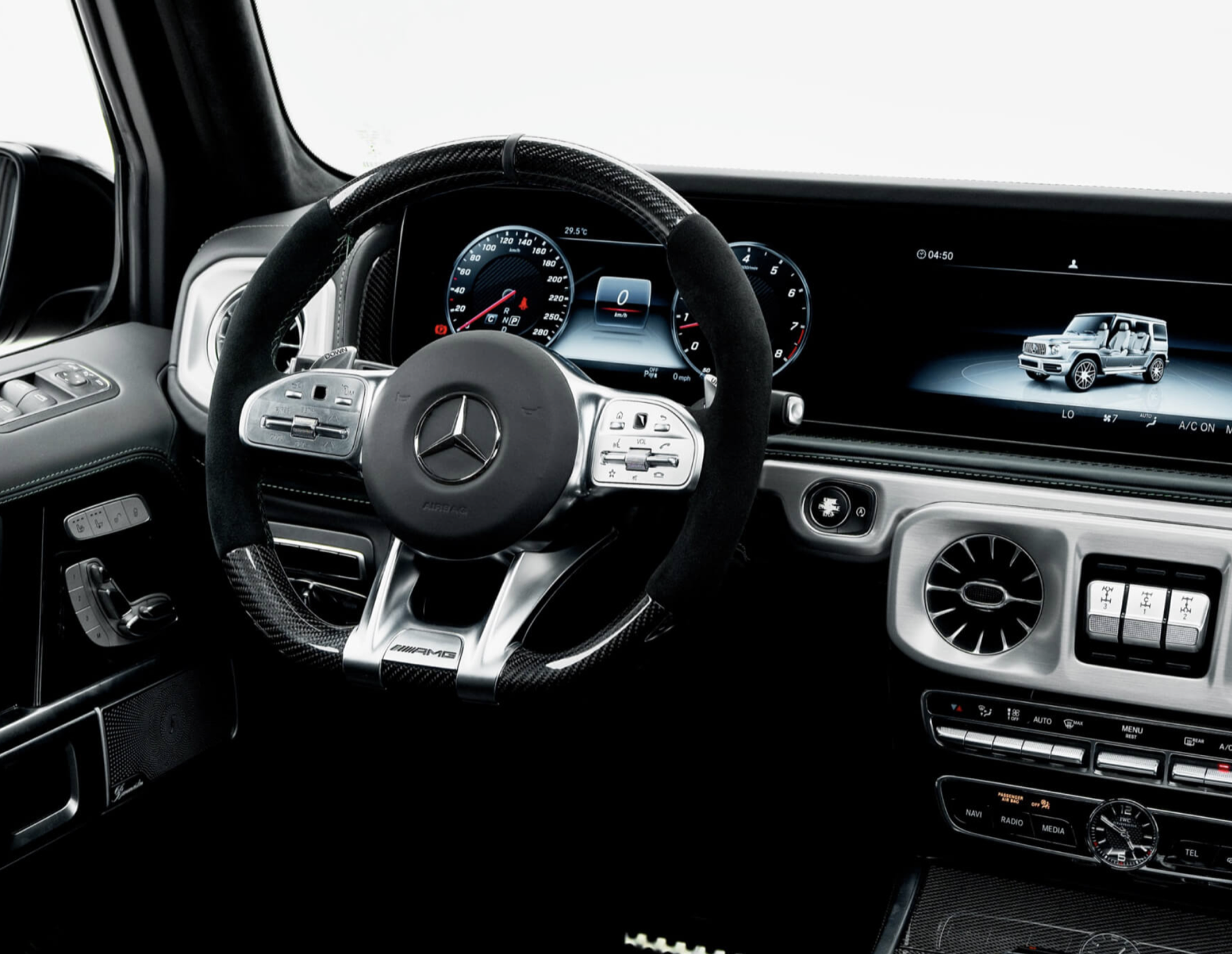 Mercedes-Benz G63 AMG cockpit detail