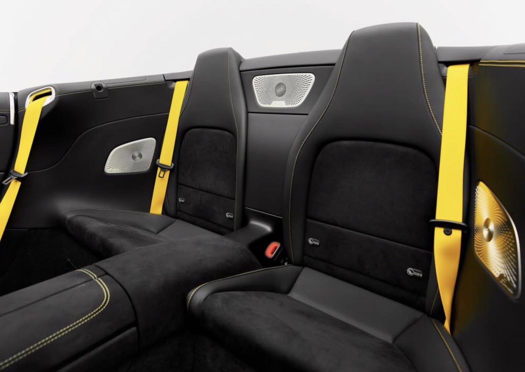 Mercedes-Benz SL63 rear seats