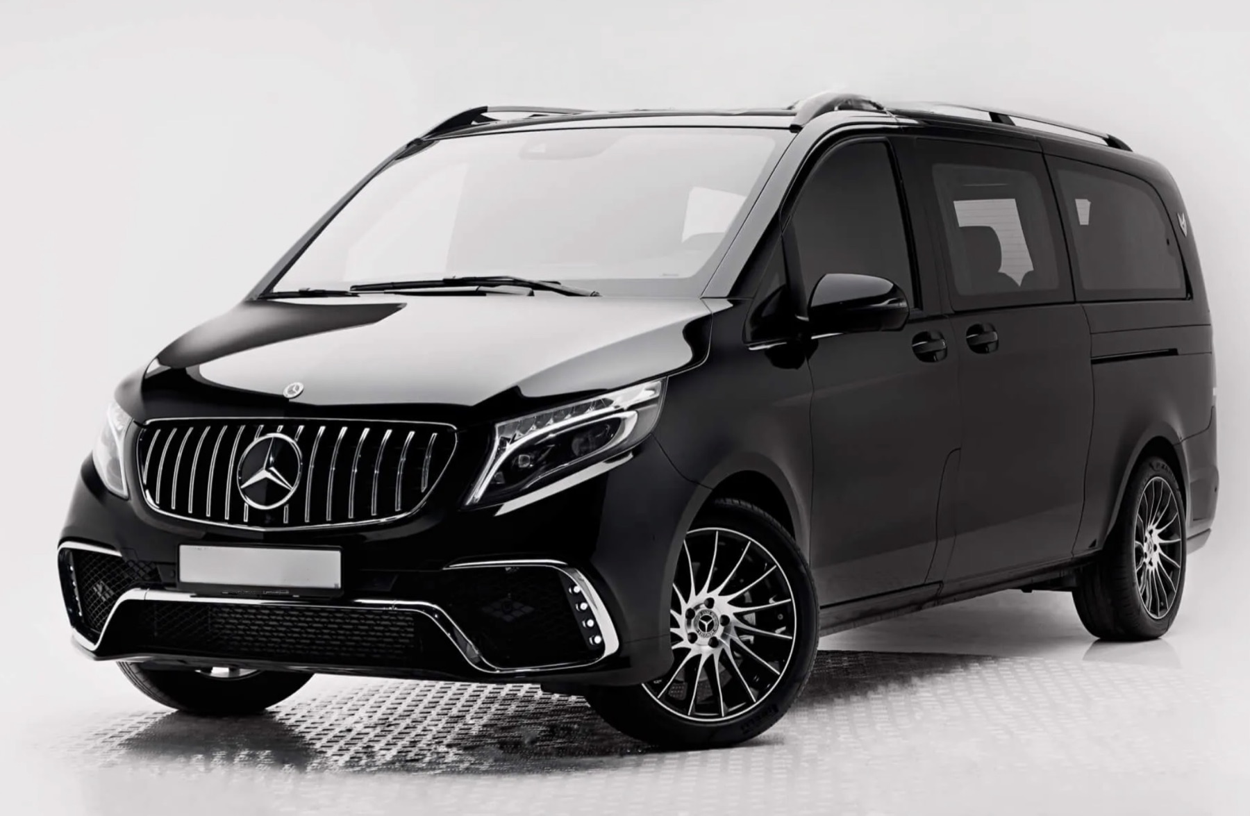 Mercedes V-Line Falcon Edition