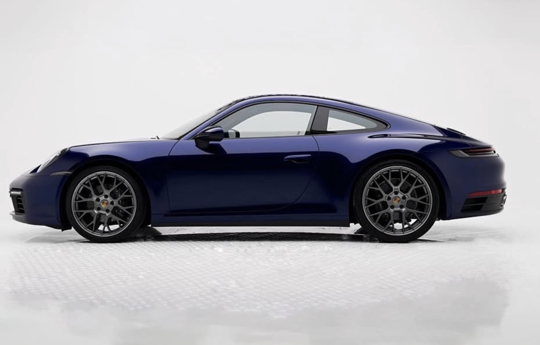 Porsche 911 Carrera Experience front view