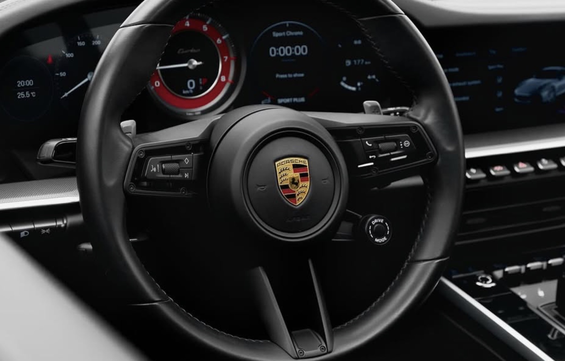 Porsche 911 Turbo Experience steering wheel details