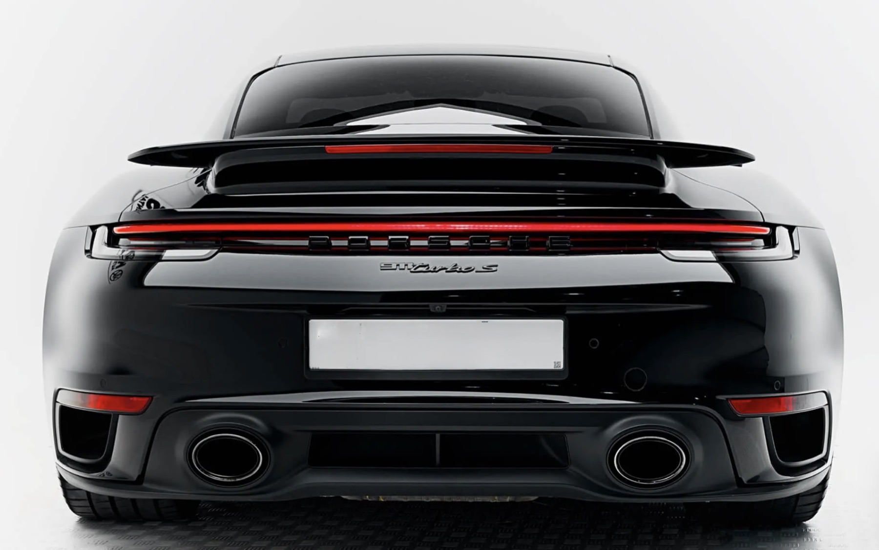 Porsche 911 Turbo S side profile