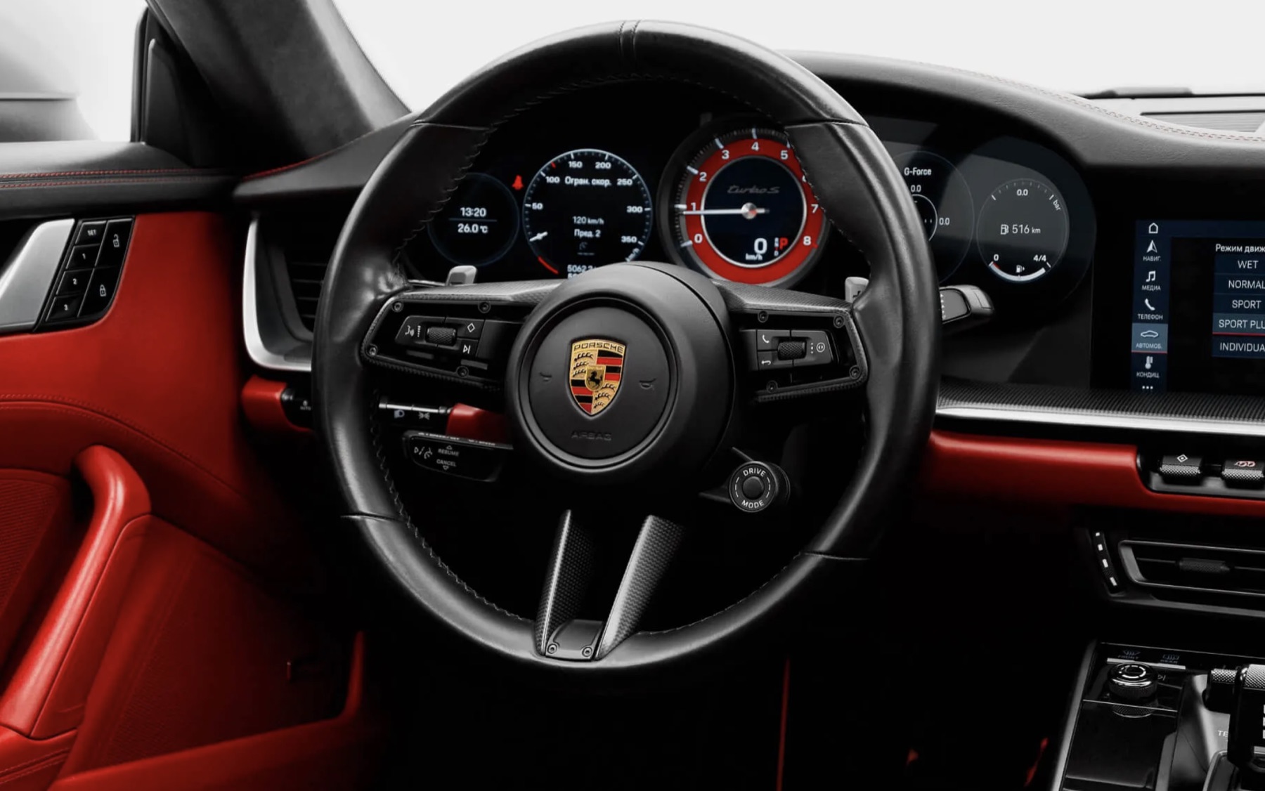 Porsche 911 Turbo S interior panorama