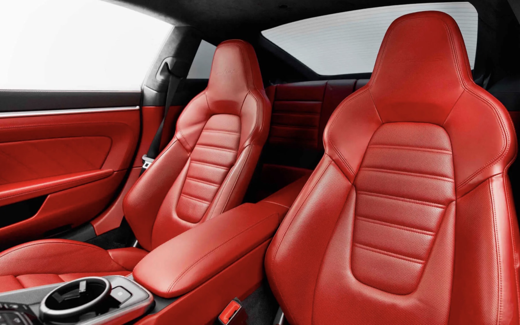 Porsche 911 Turbo S cockpit details