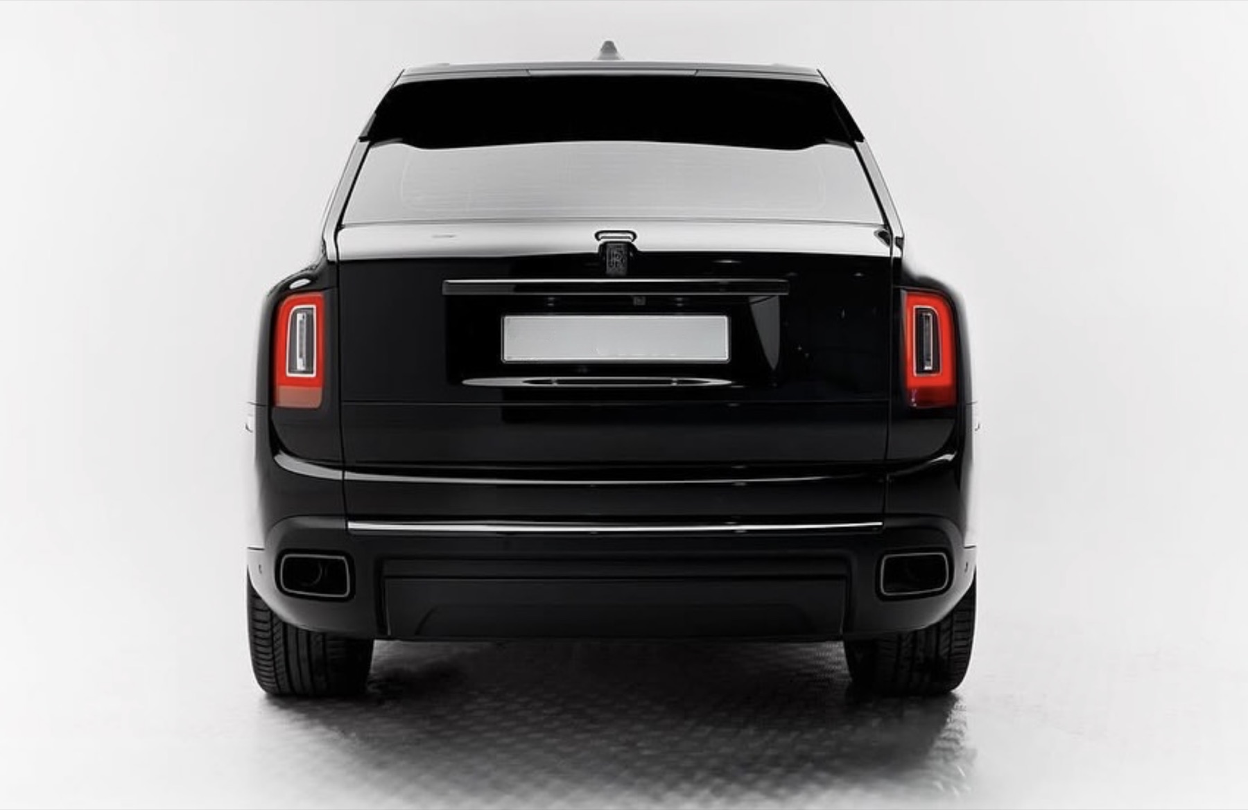Rolls-Royce Cullinan rear view