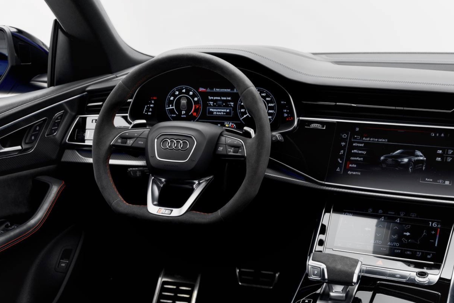 Audi RSQ8 steering wheel interior