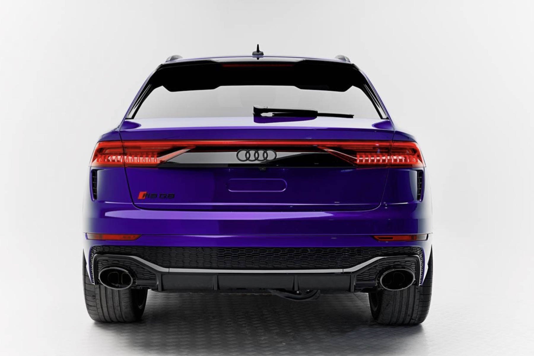 Audi RSQ8 side profile