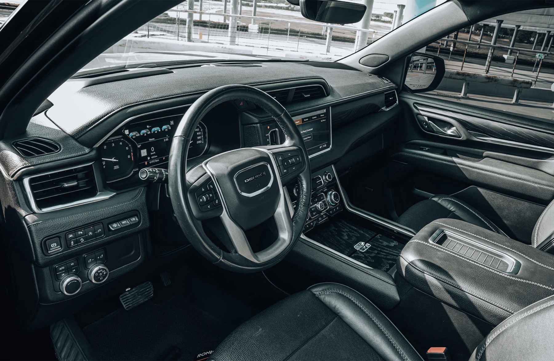 GMC Yukon Denali trunk view