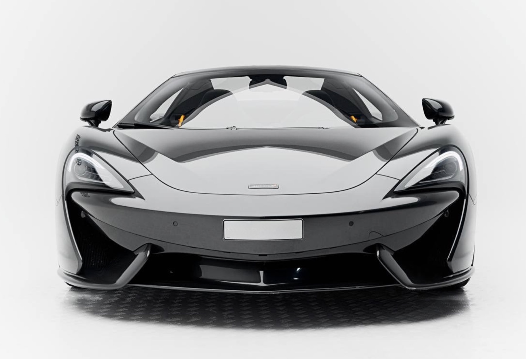 McLaren 570S side view