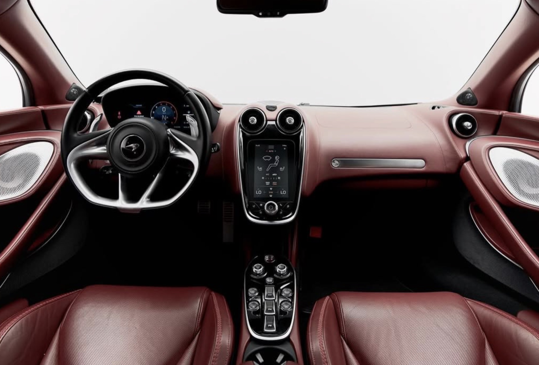 McLaren GT detail view