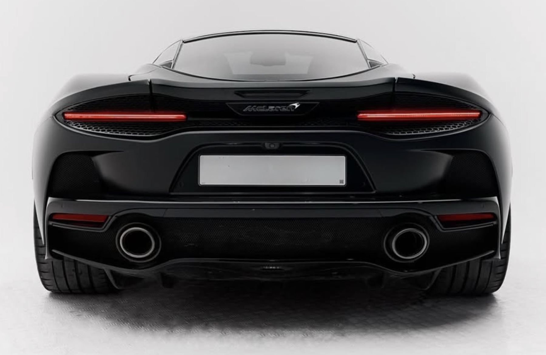 McLaren GT interior view