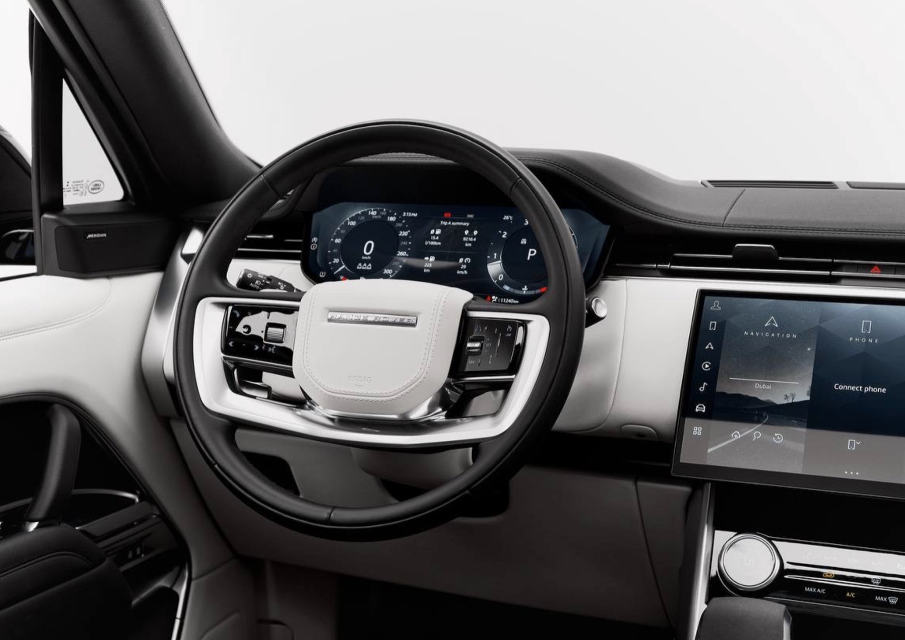 Range Rover Vogue V8 interior view