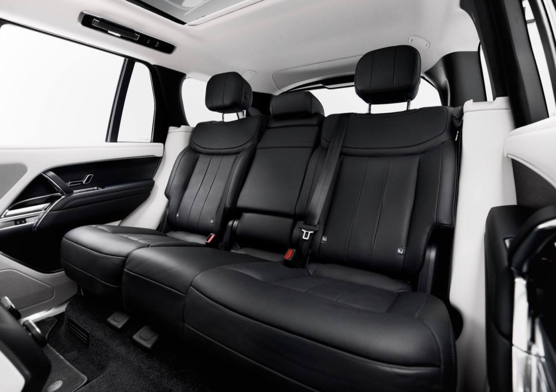 Range Rover Vogue V8 seats view