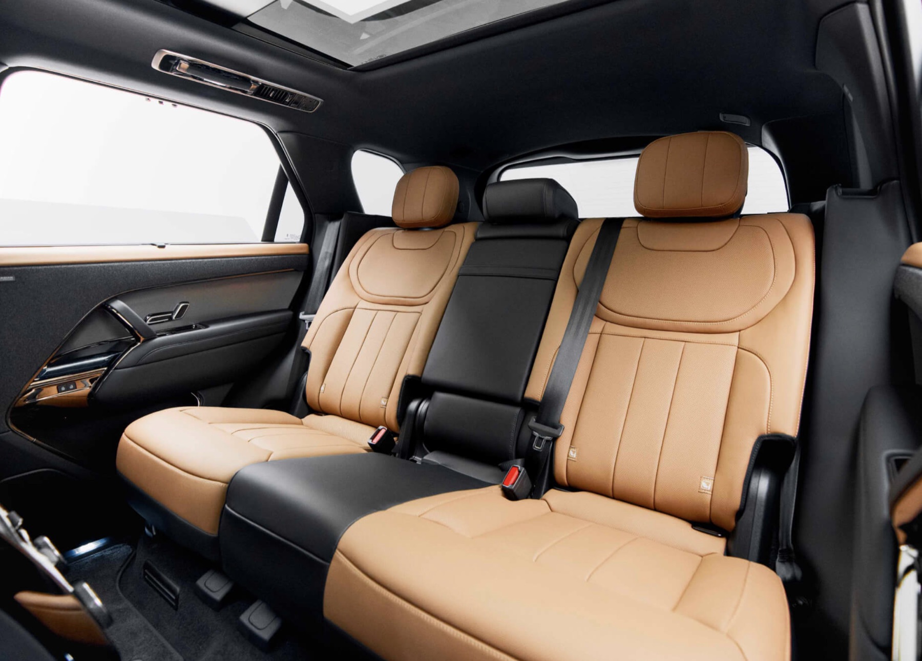 Range Rover Sport rear seats view